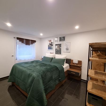 Zwei Schicke Apartments Mit Parkplatz Κολωνία Δωμάτιο φωτογραφία