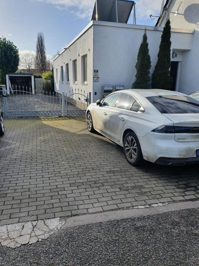 Zwei Schicke Apartments Mit Parkplatz Κολωνία Εξωτερικό φωτογραφία
